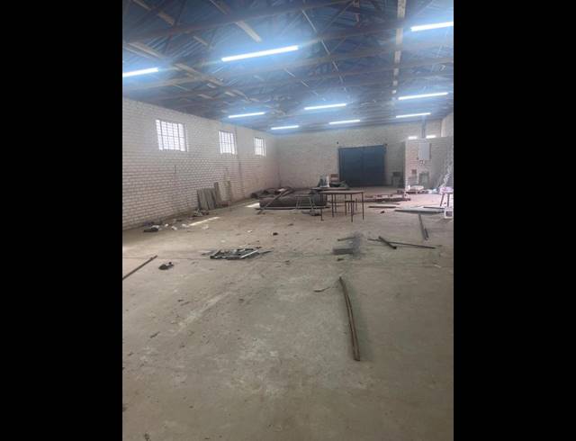 INDUSTRIAL PROPERTY TO RENT IN MAFIKENG CBD